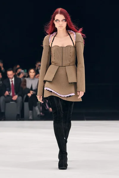 Look 20